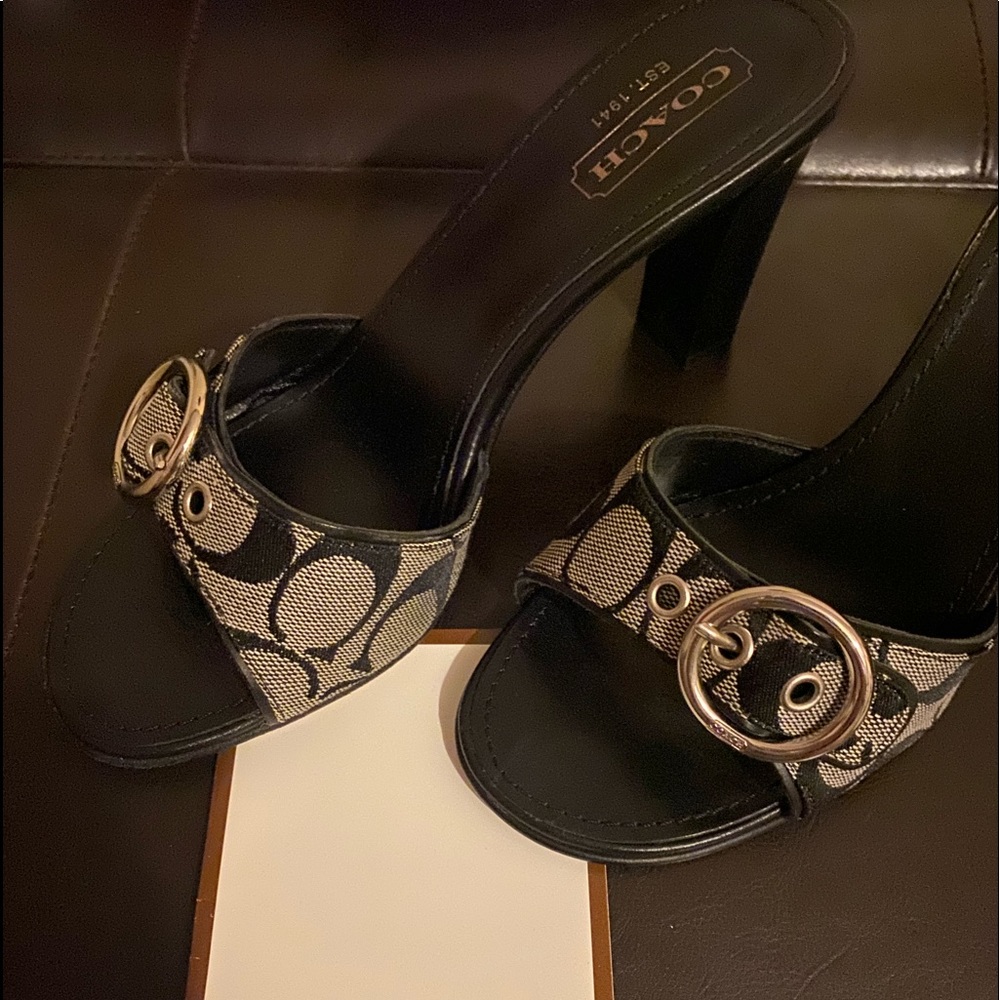 Coach Diedre Pattern Heeled Pumps/Sandal